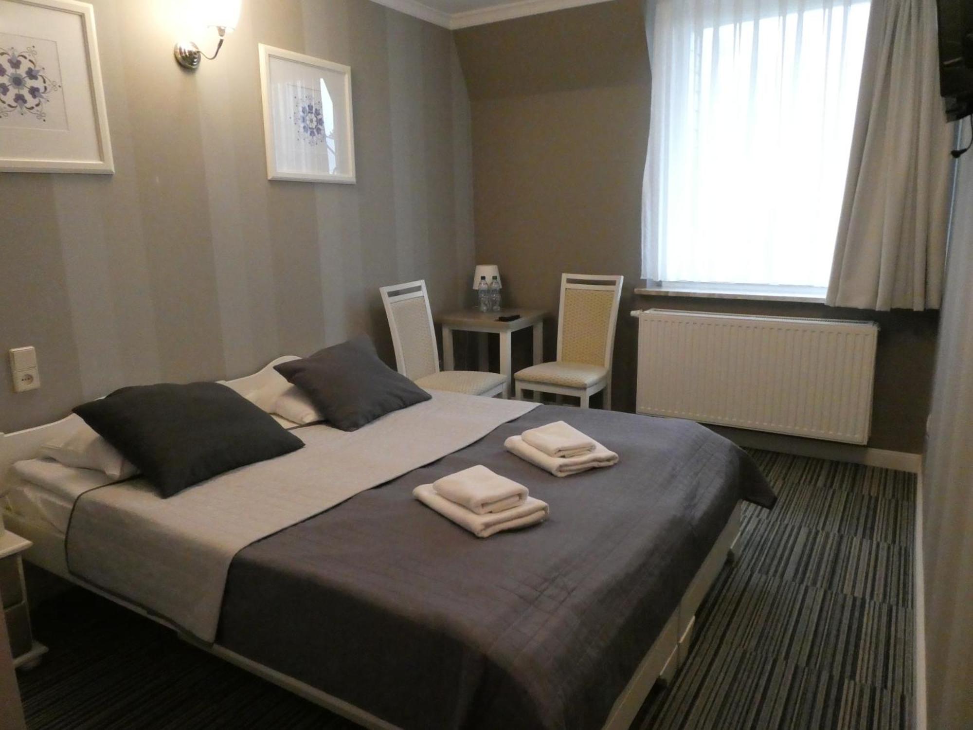 Hotel Niedzwiadek 브지제 키세프스키에 외부 사진
